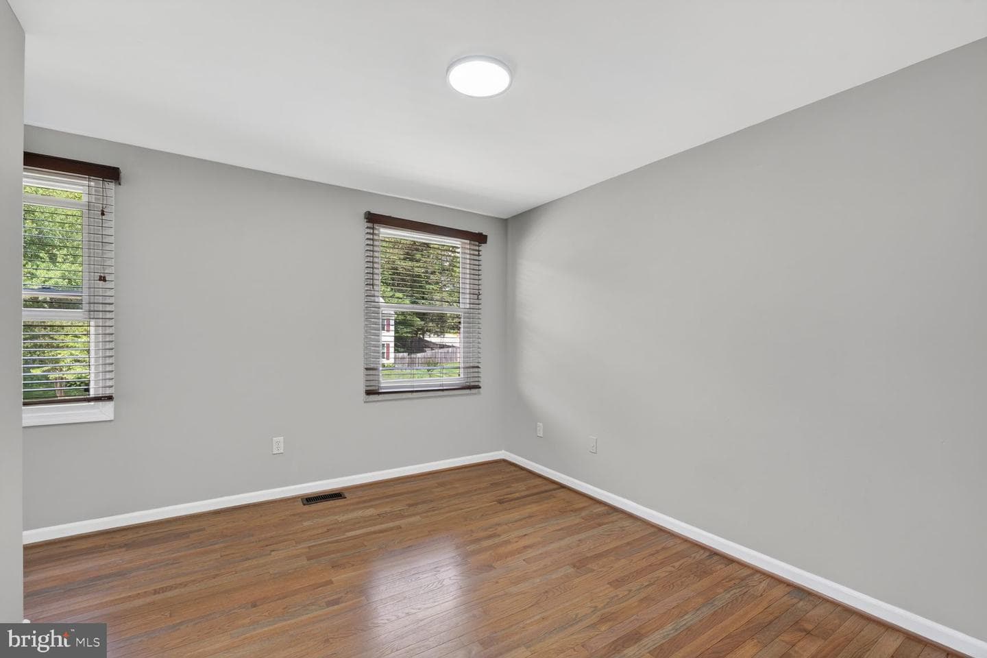 9501 Ironmaster Drive photo 20