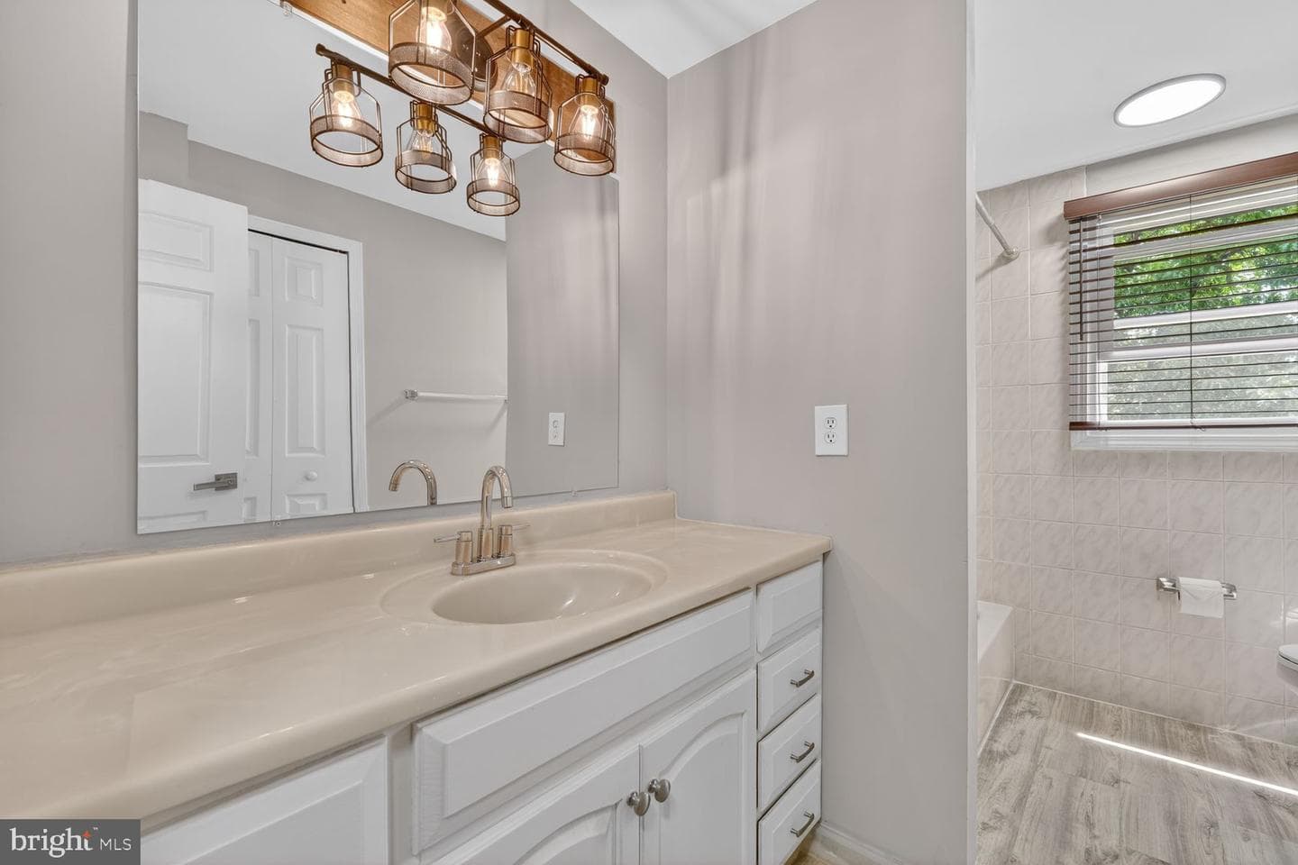 9501 Ironmaster Drive photo 23