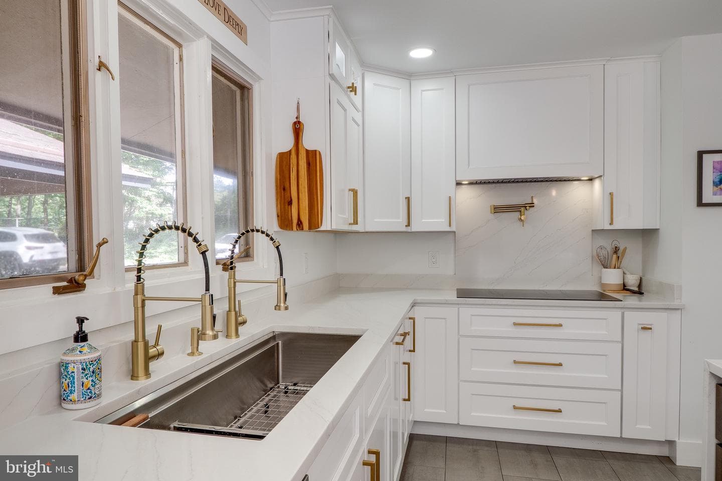 10236 Lawyers Road photo 12