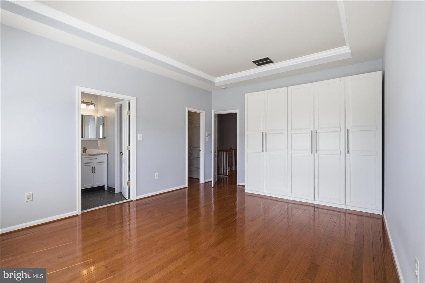4677 Carisbrooke Lane photo 19