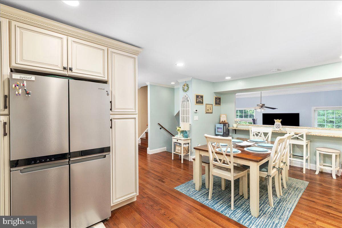 5201 Lonsdale Drive photo 11