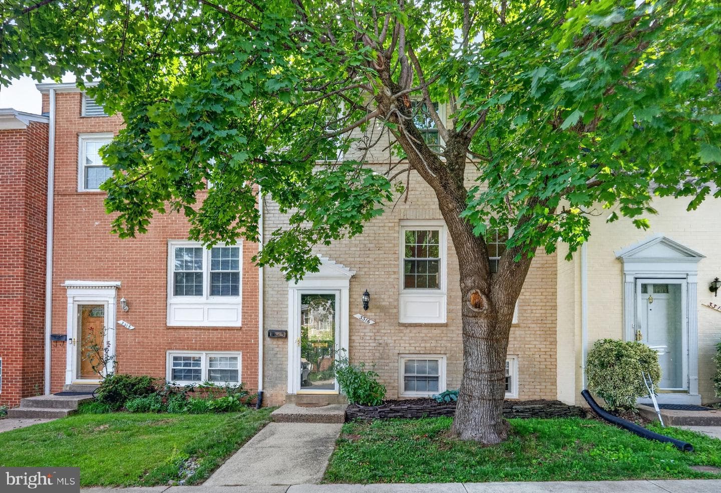 3316 Webley Court, Annandale