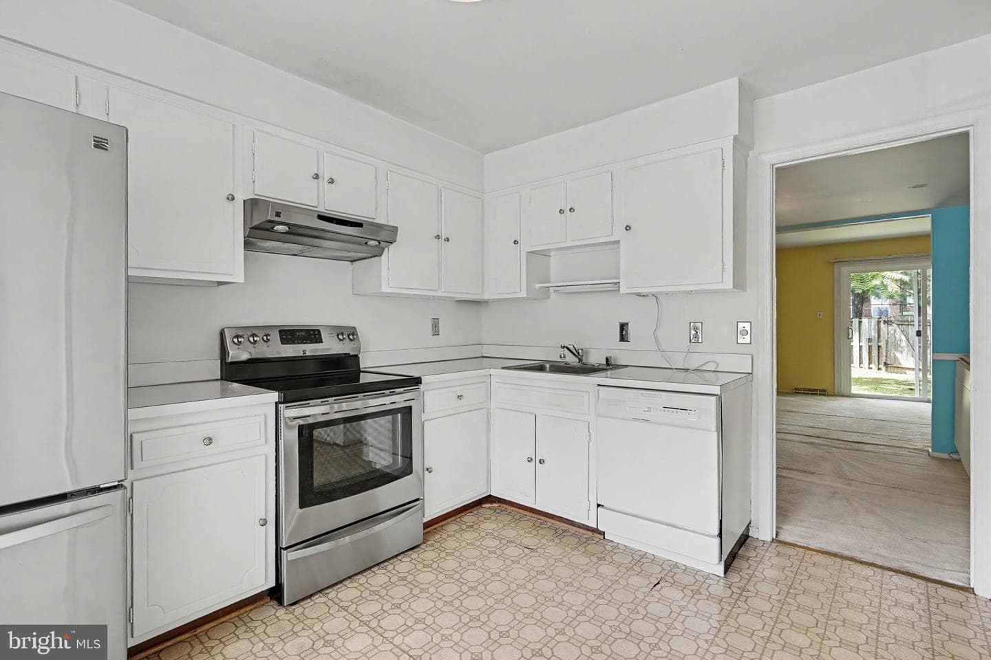 226 Commons Drive NW photo 8