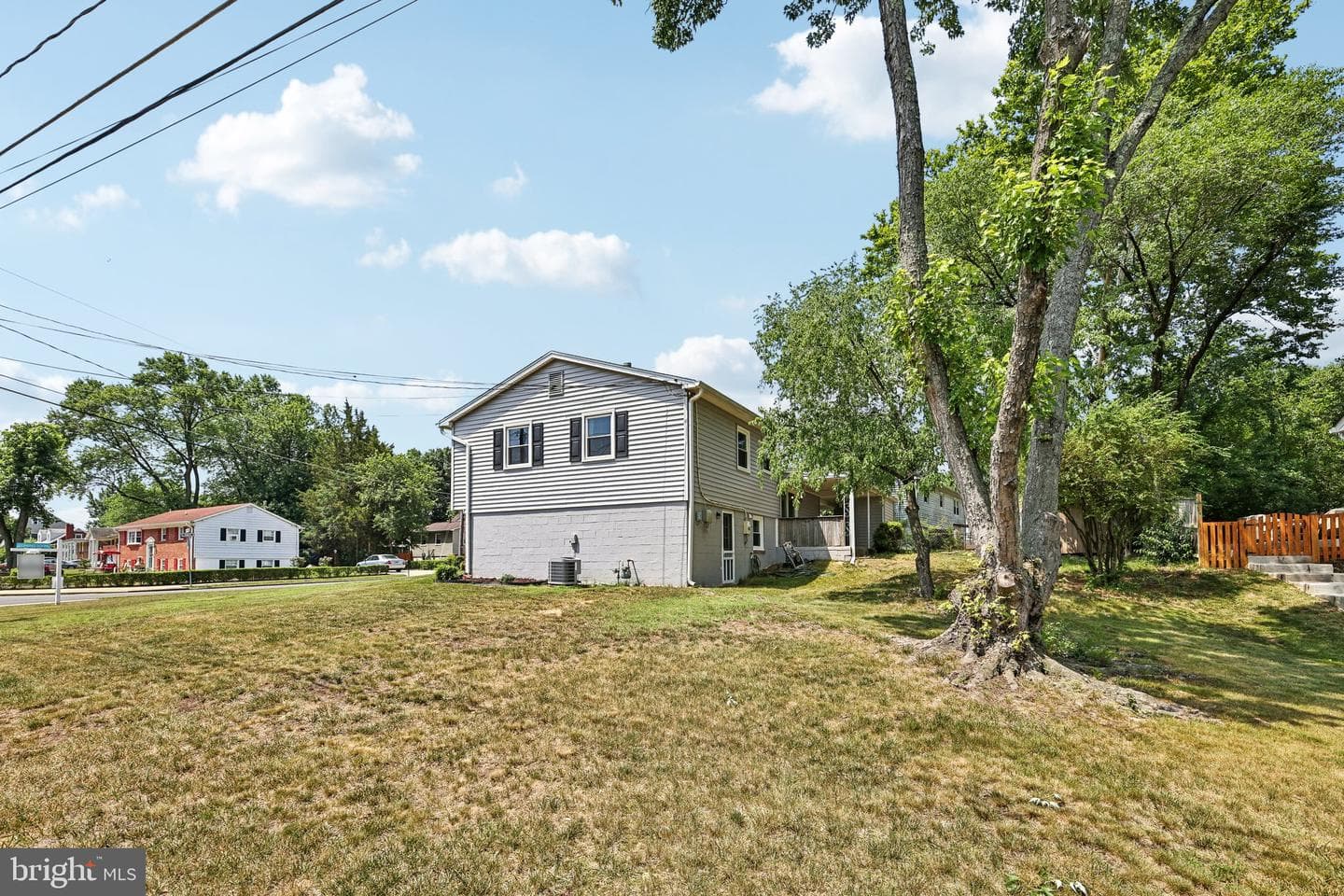 6119 Marilyn Drive photo 7