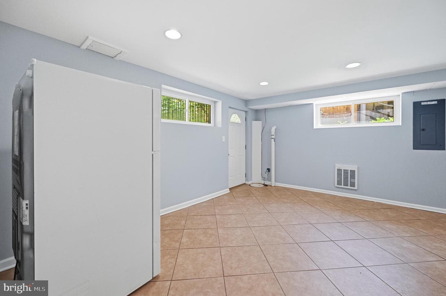 8523 Springman Street photo 32