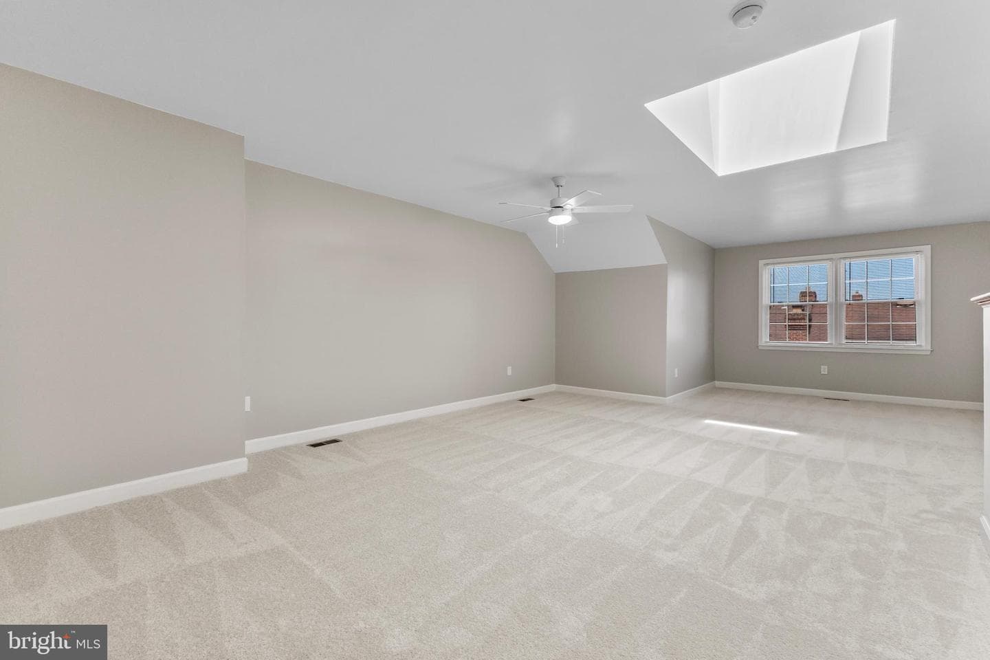 6308 Chaucer View Circle photo 36