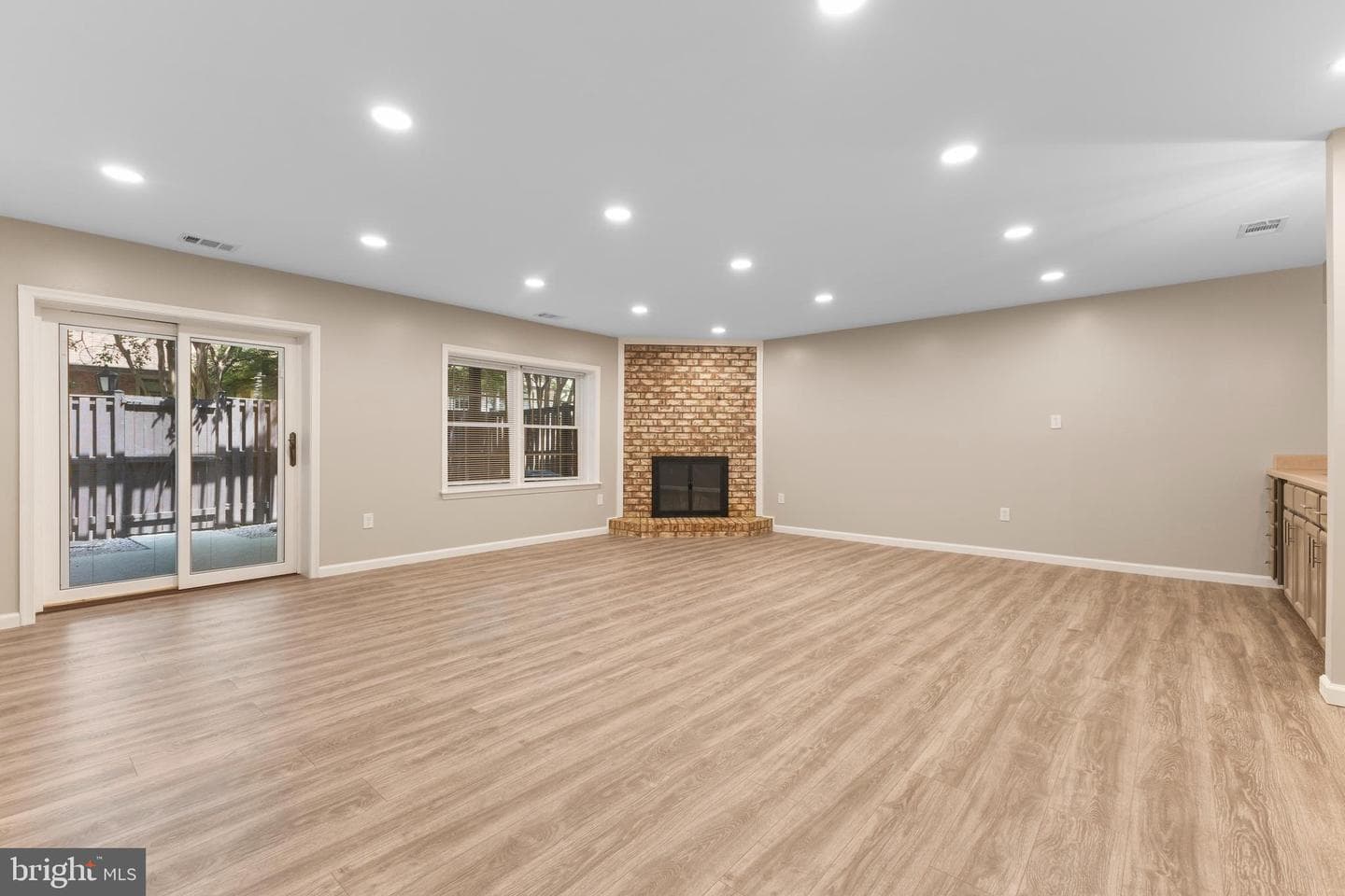 6308 Chaucer View Circle photo 42