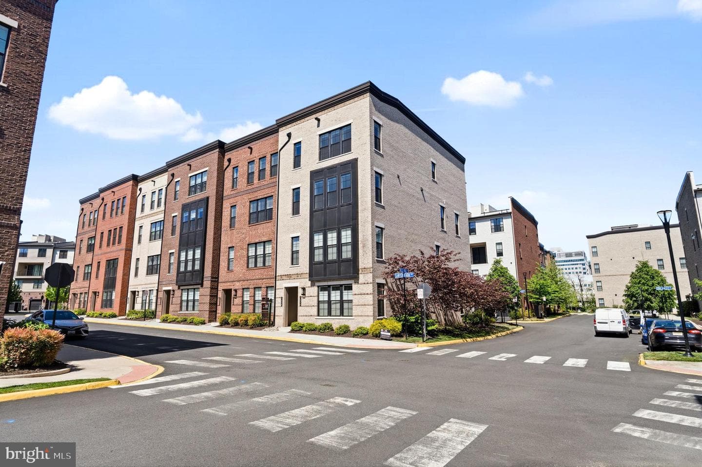 7538 Sawyer Farm Way #1414, Mclean
