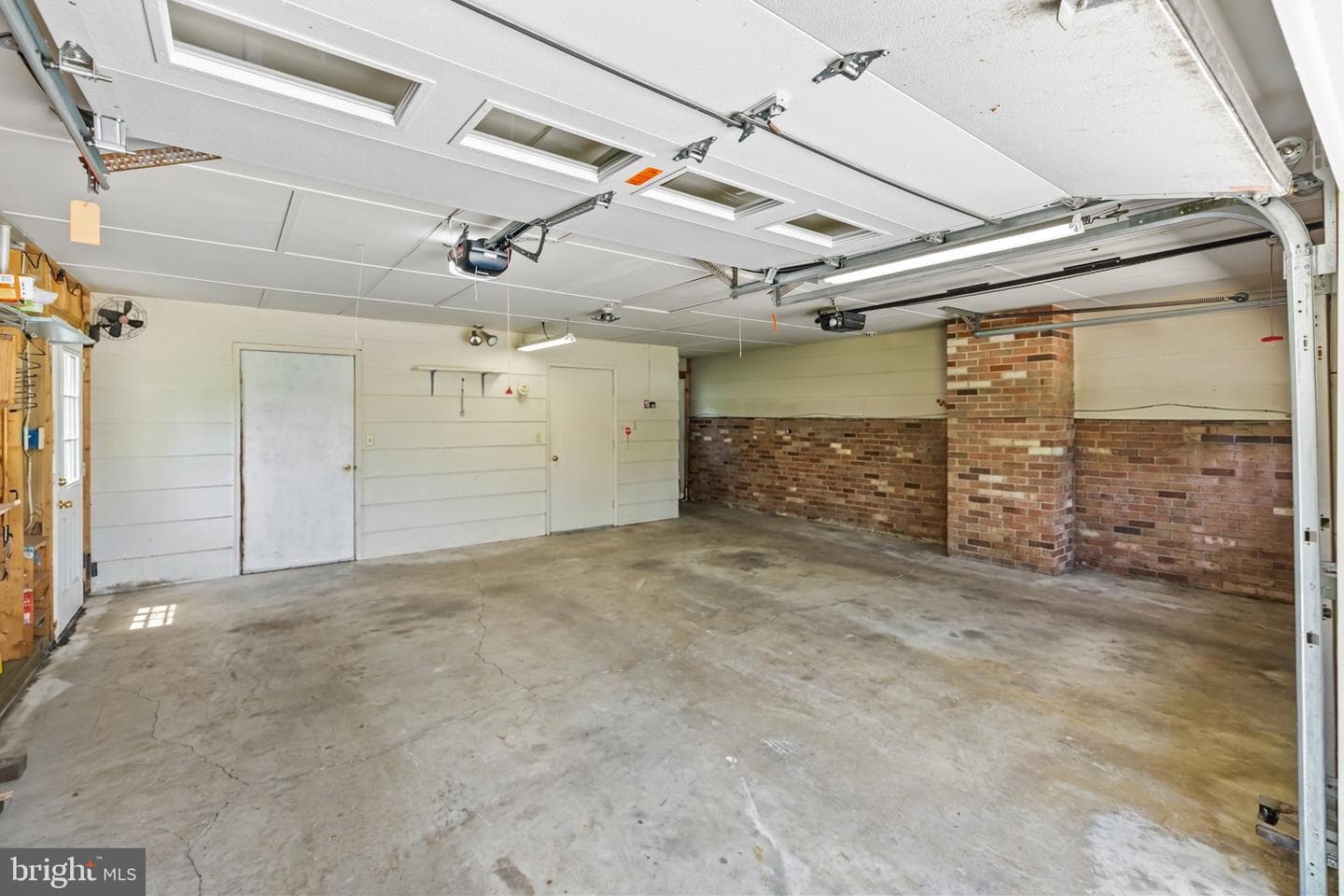 6914 Hadlow Drive photo 39