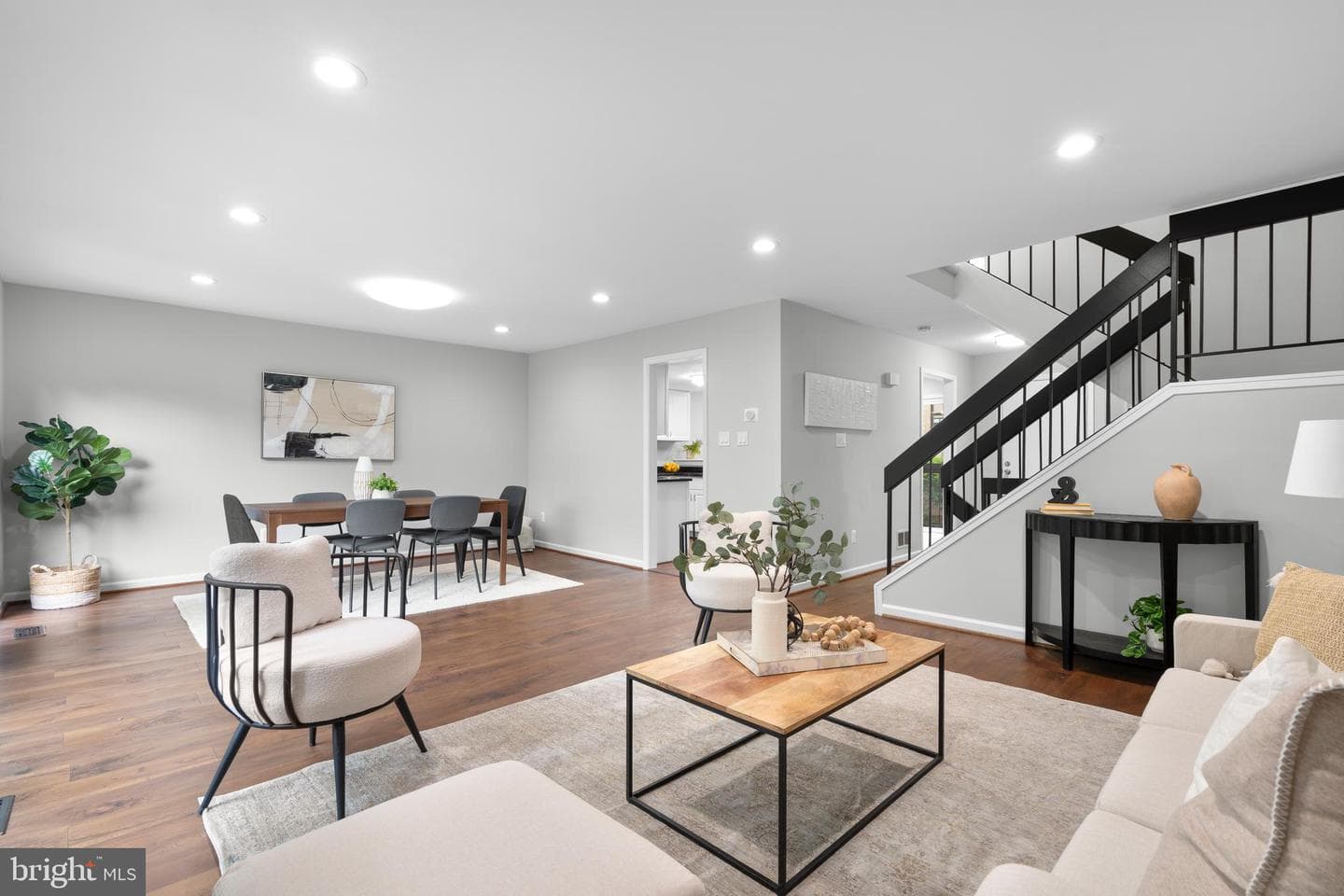 3170 Readsborough Court photo 5
