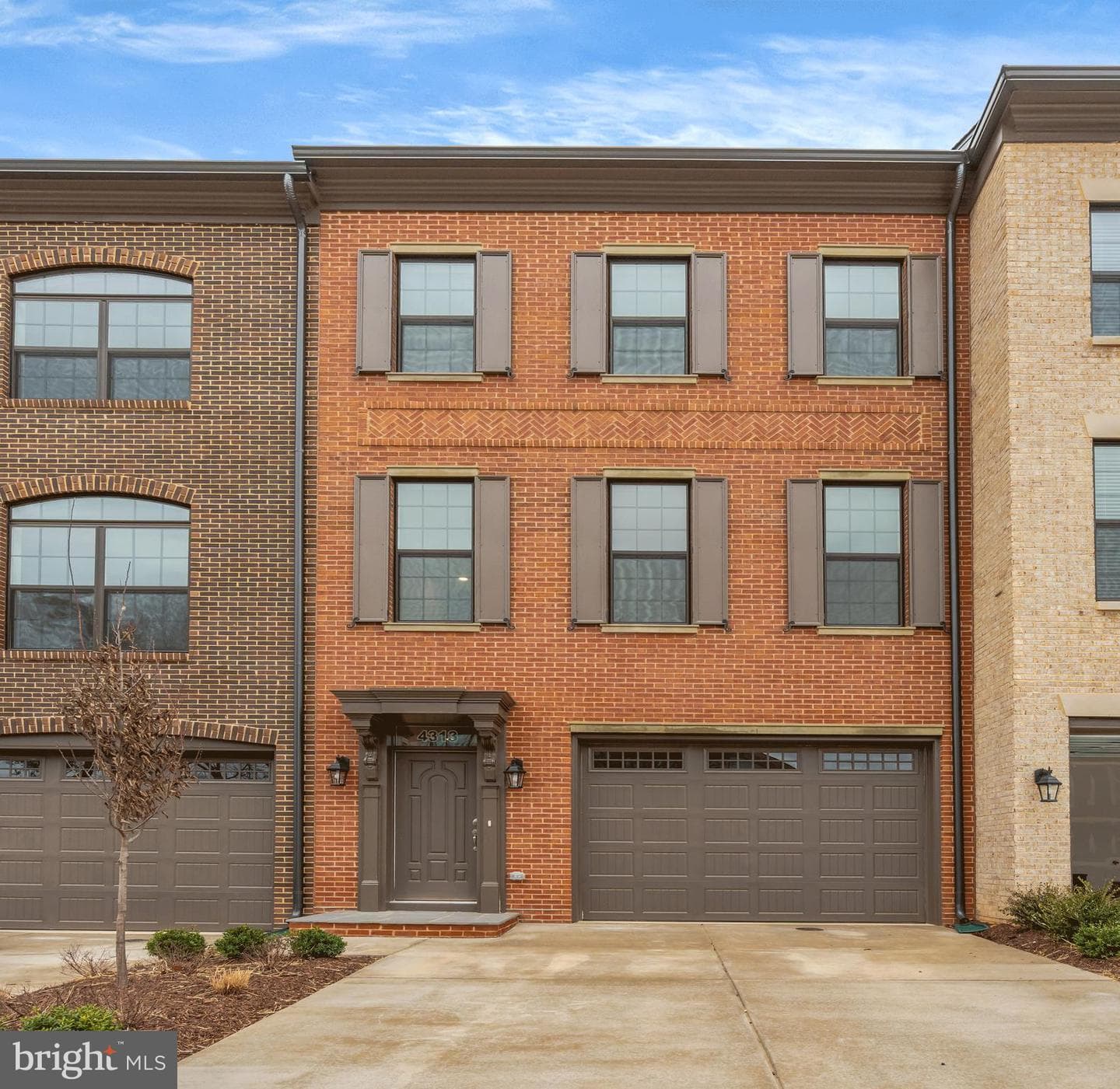 12503 League Lane
