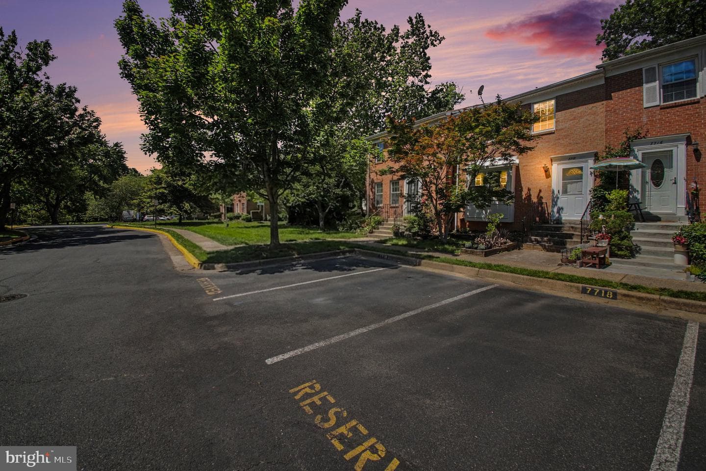 7718 Trevino Ln, Falls Church