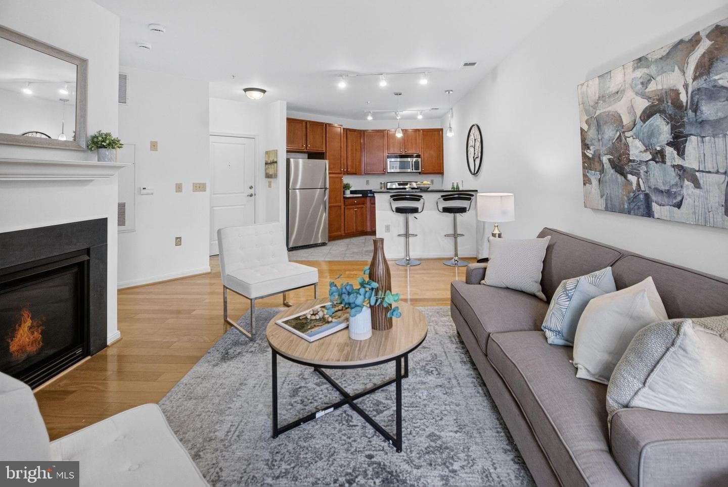 2655 Prosperity Avenue #310 photo 4