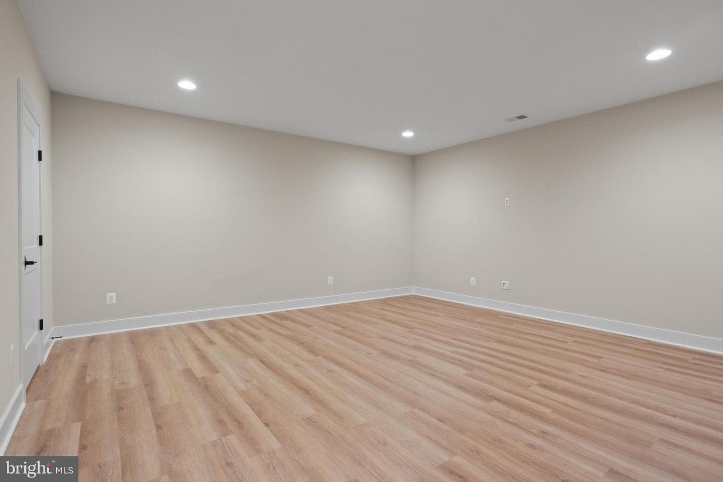 7738 Leonard Drive photo 78