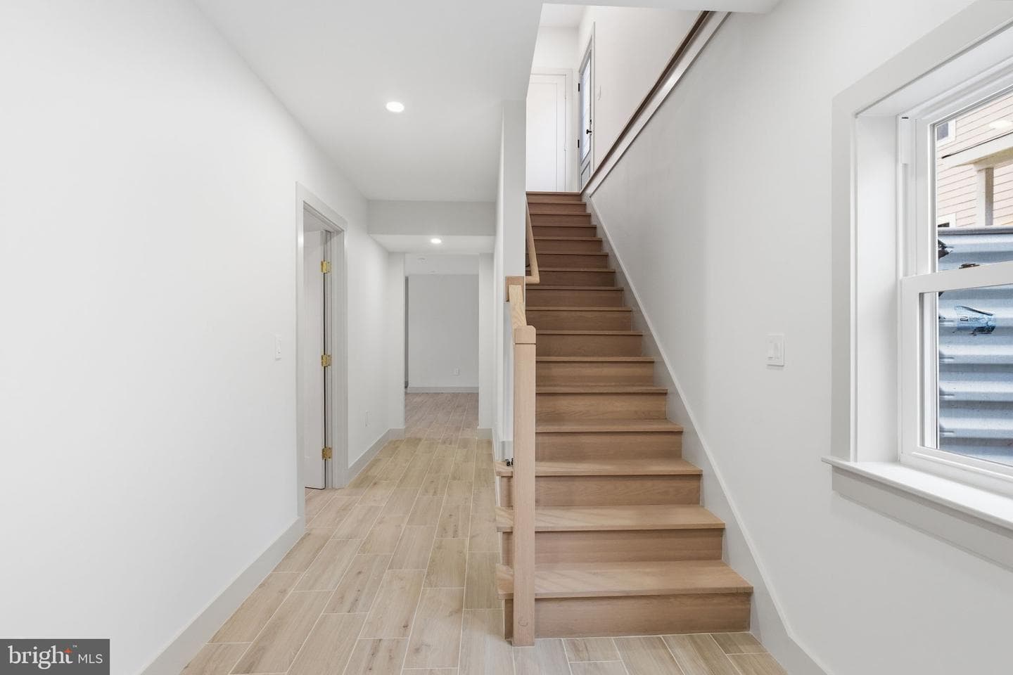 3220 Clayborne Avenue photo 30