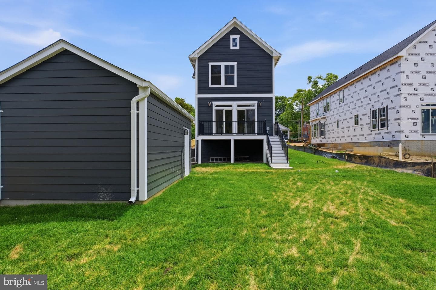 3220 Clayborne Avenue photo 47