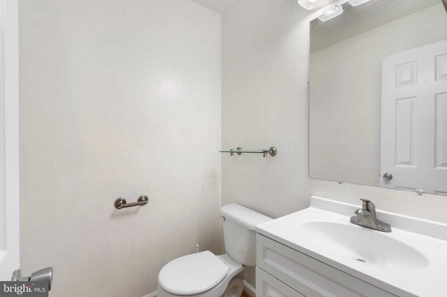 6117 Martins Landing Court photo 18