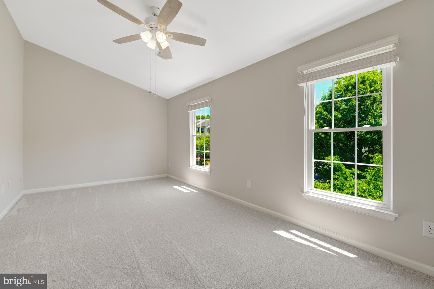 14256 Glade Spring Drive photo 39