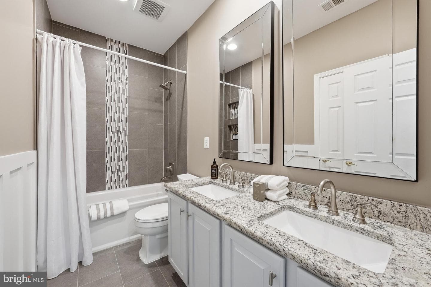 7822 Gambrill Woods Way photo 52