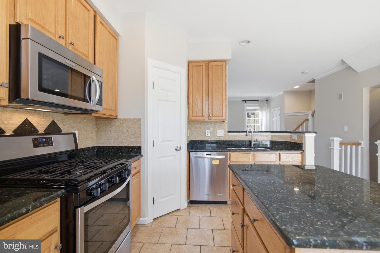 5504 Sacramento Mews Place photo 11