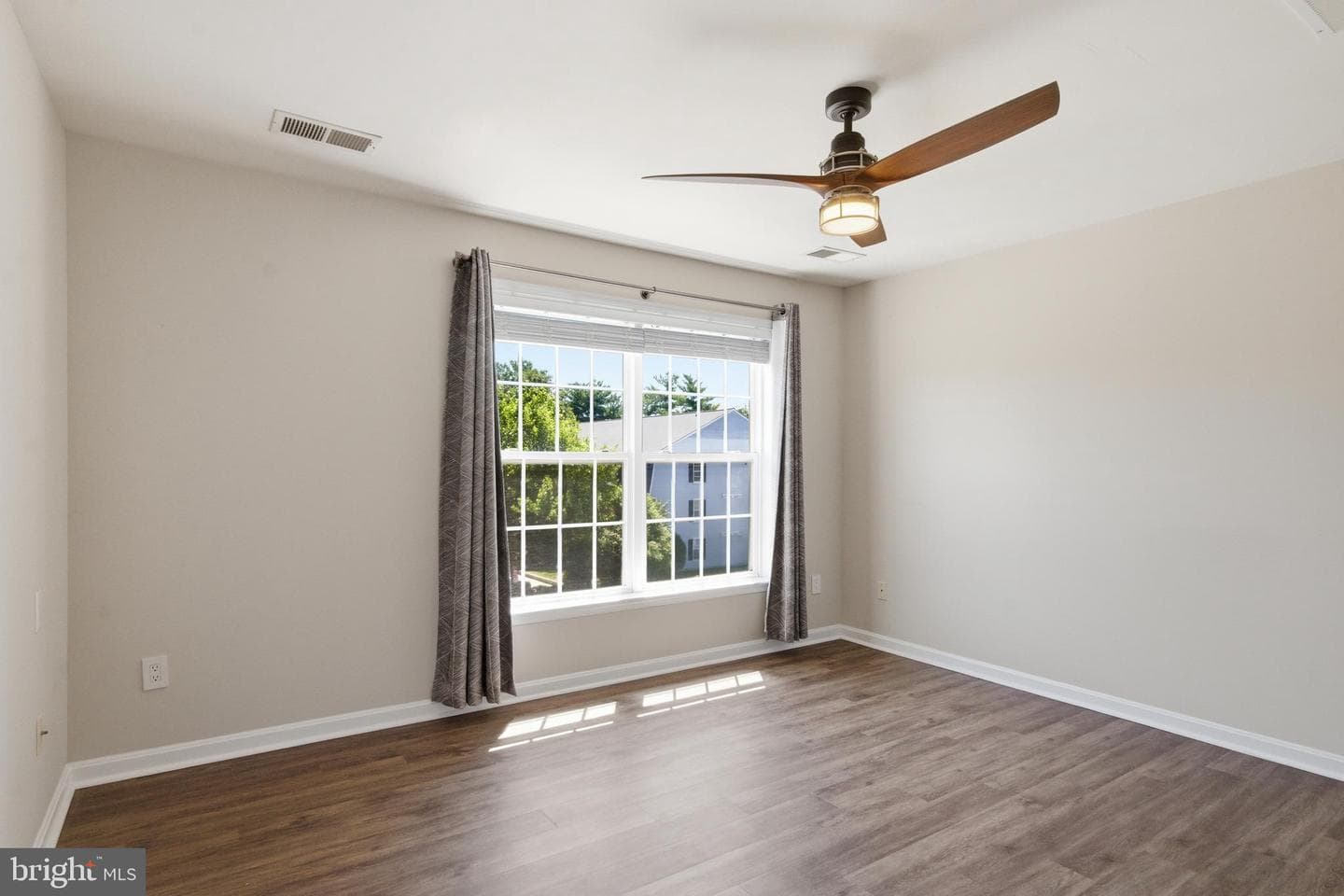 5504 Sacramento Mews Place photo 24