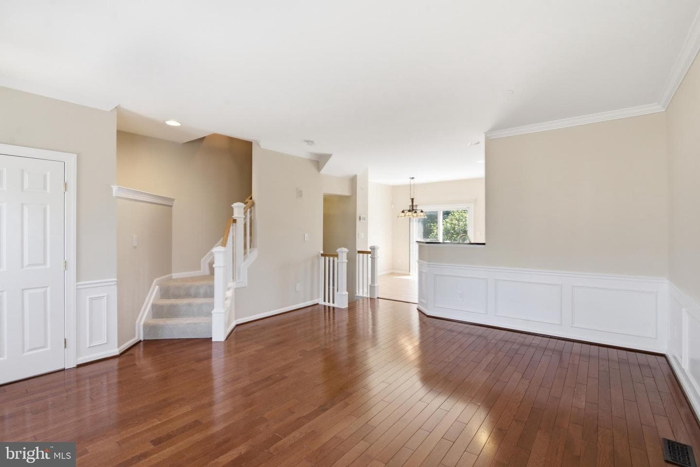 5504 Sacramento Mews Place photo 9