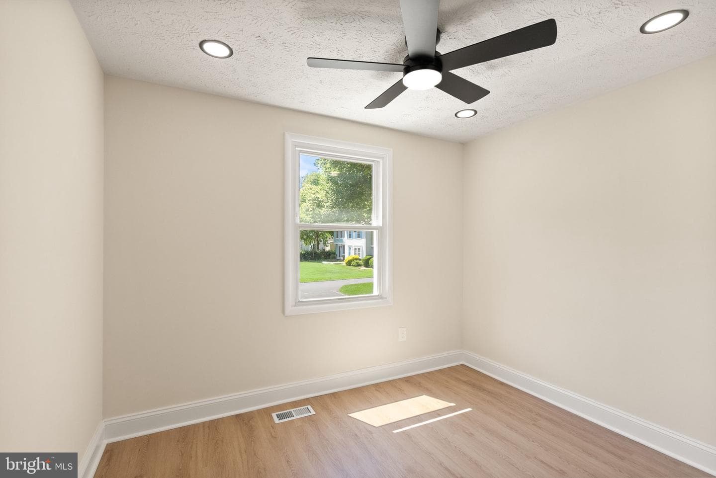 8085 Steeple Chase Court photo 19