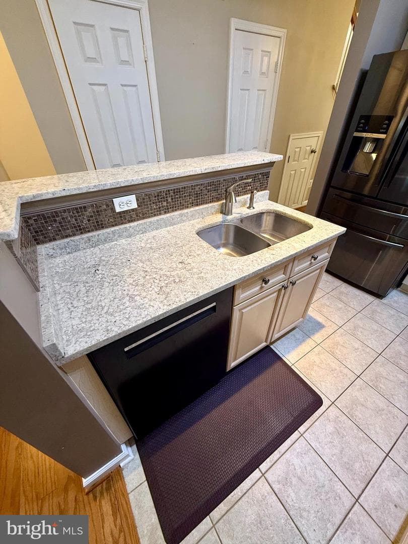 2663 Manhattan Place #112 photo 17