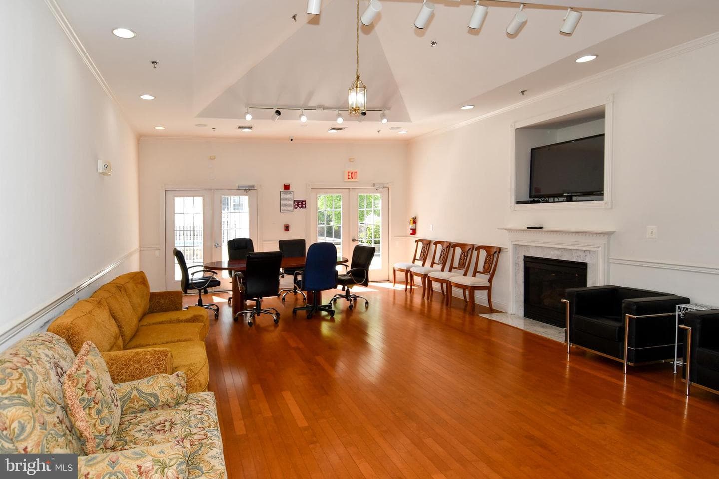 2663 Manhattan Place #112 photo 51