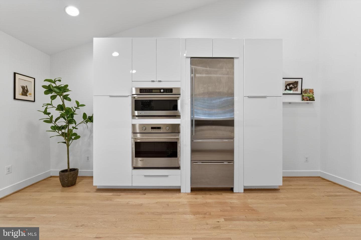 1605 Apricot Court photo 14