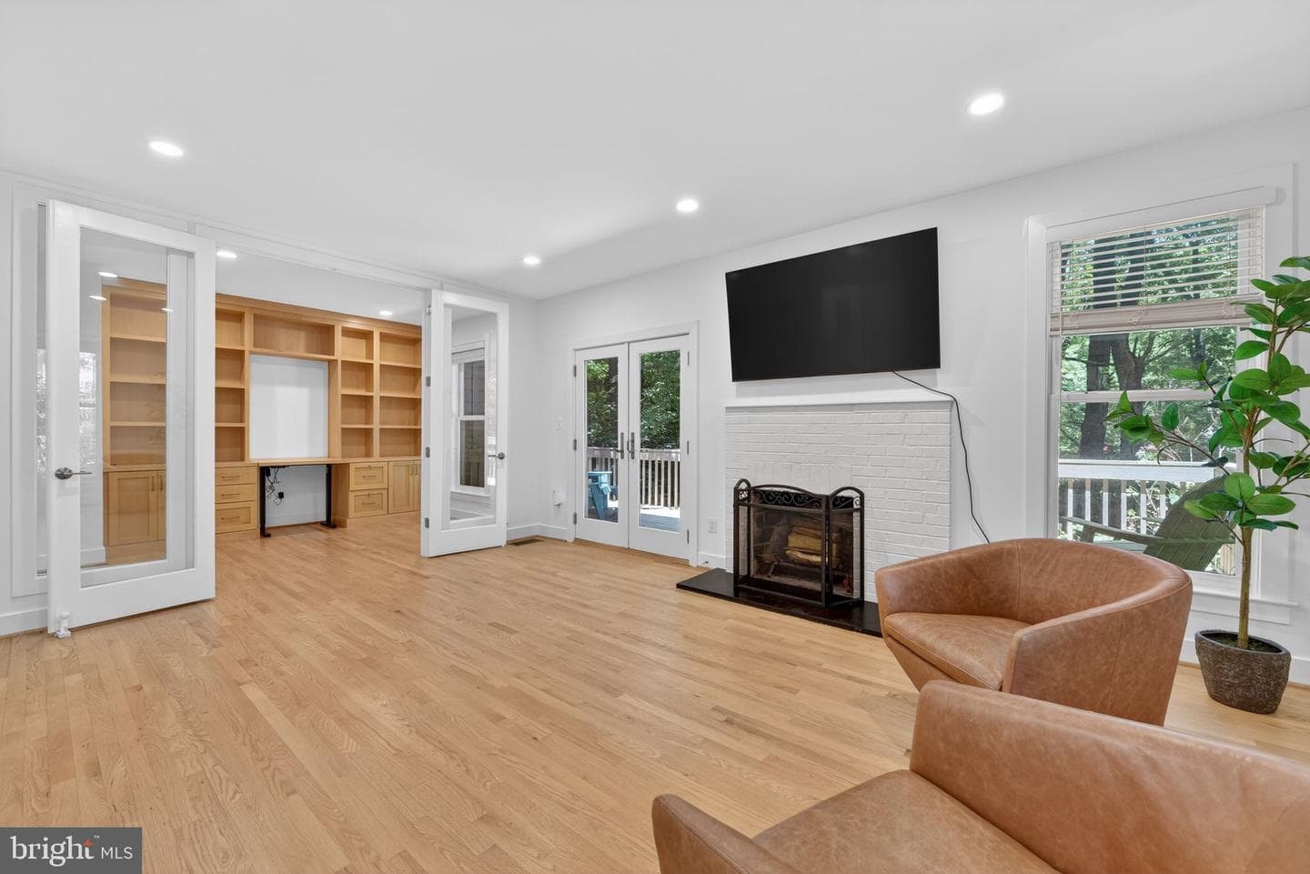1605 Apricot Court photo 4