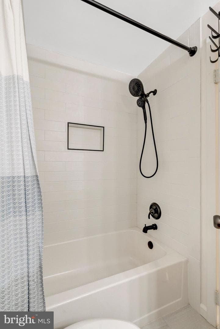 5968 Clerkenwell Court photo 52