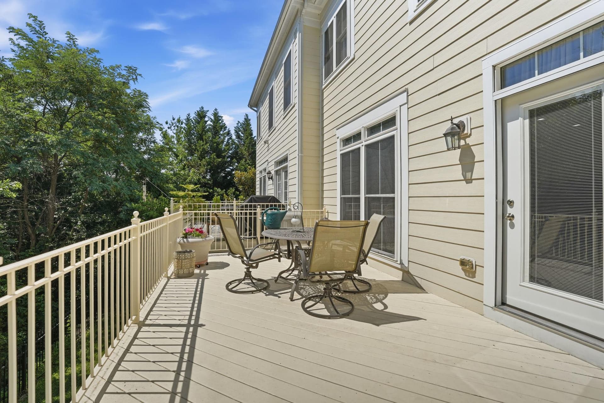 508 Hollingsworth Terrace photo 24