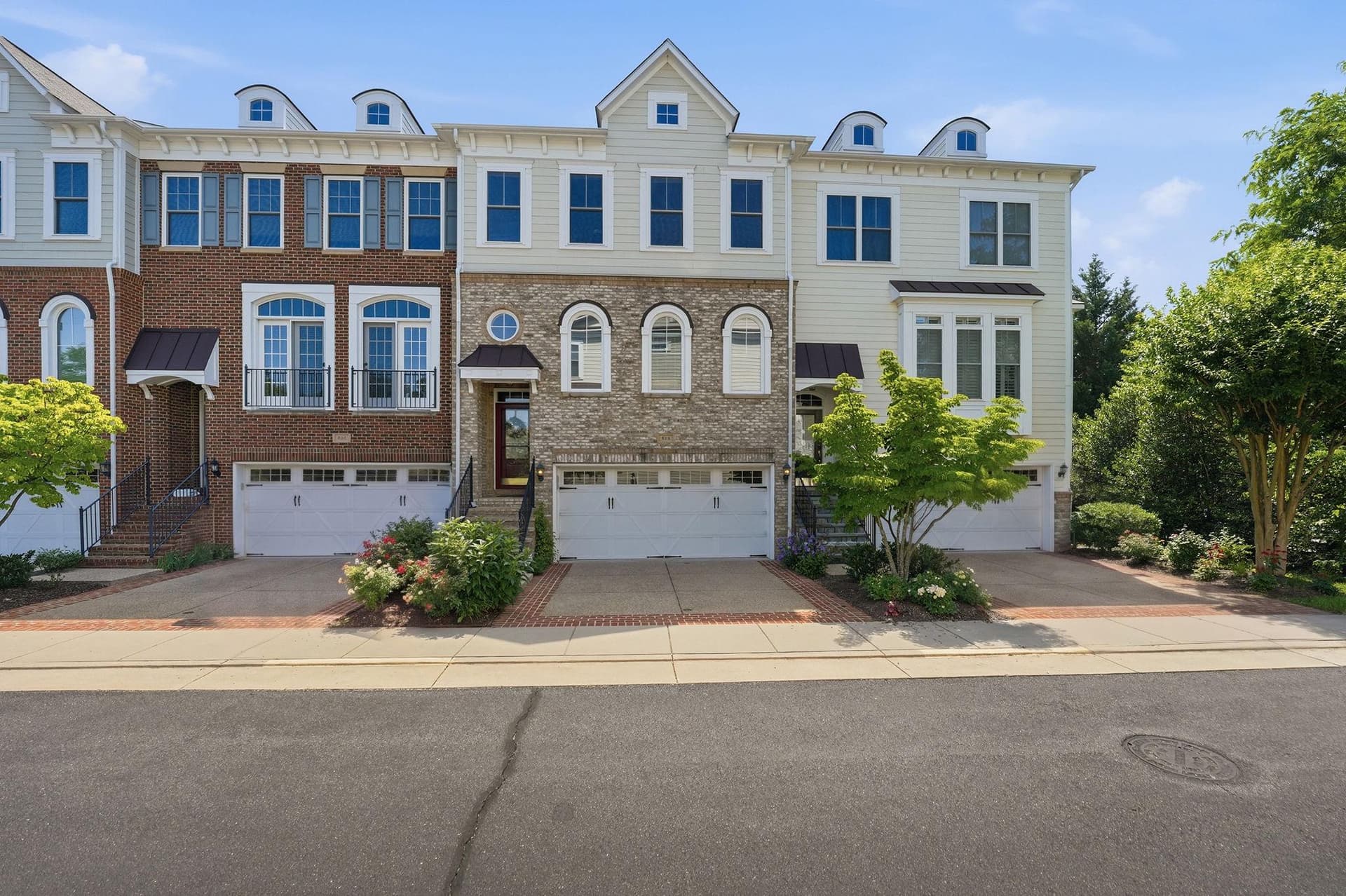 508 Hollingsworth Terrace photo 3