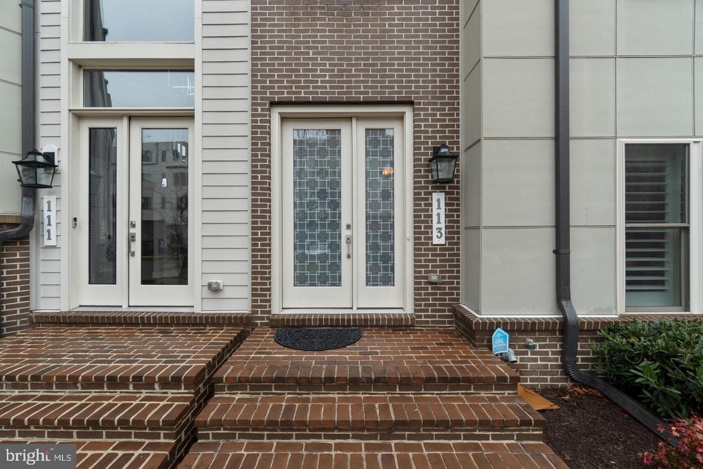 113 Dyer Ct. photo 2