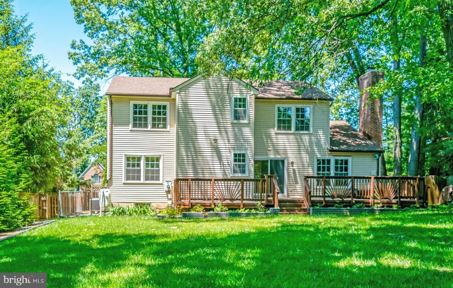 8517 Electric Ave photo 2