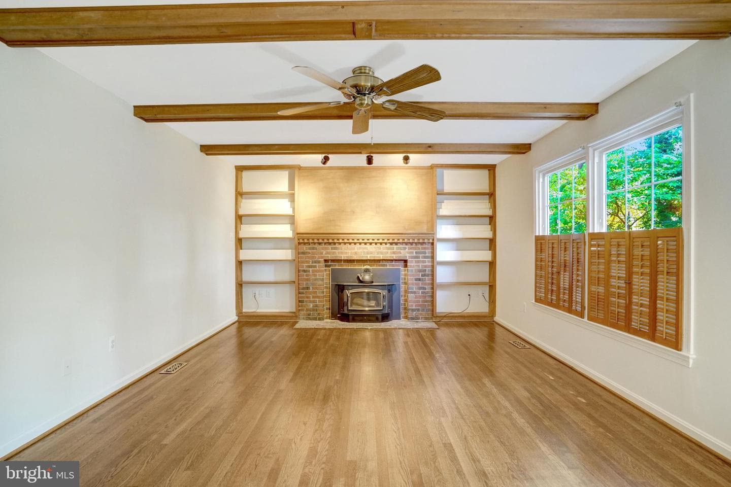 8517 Electric Ave photo 27