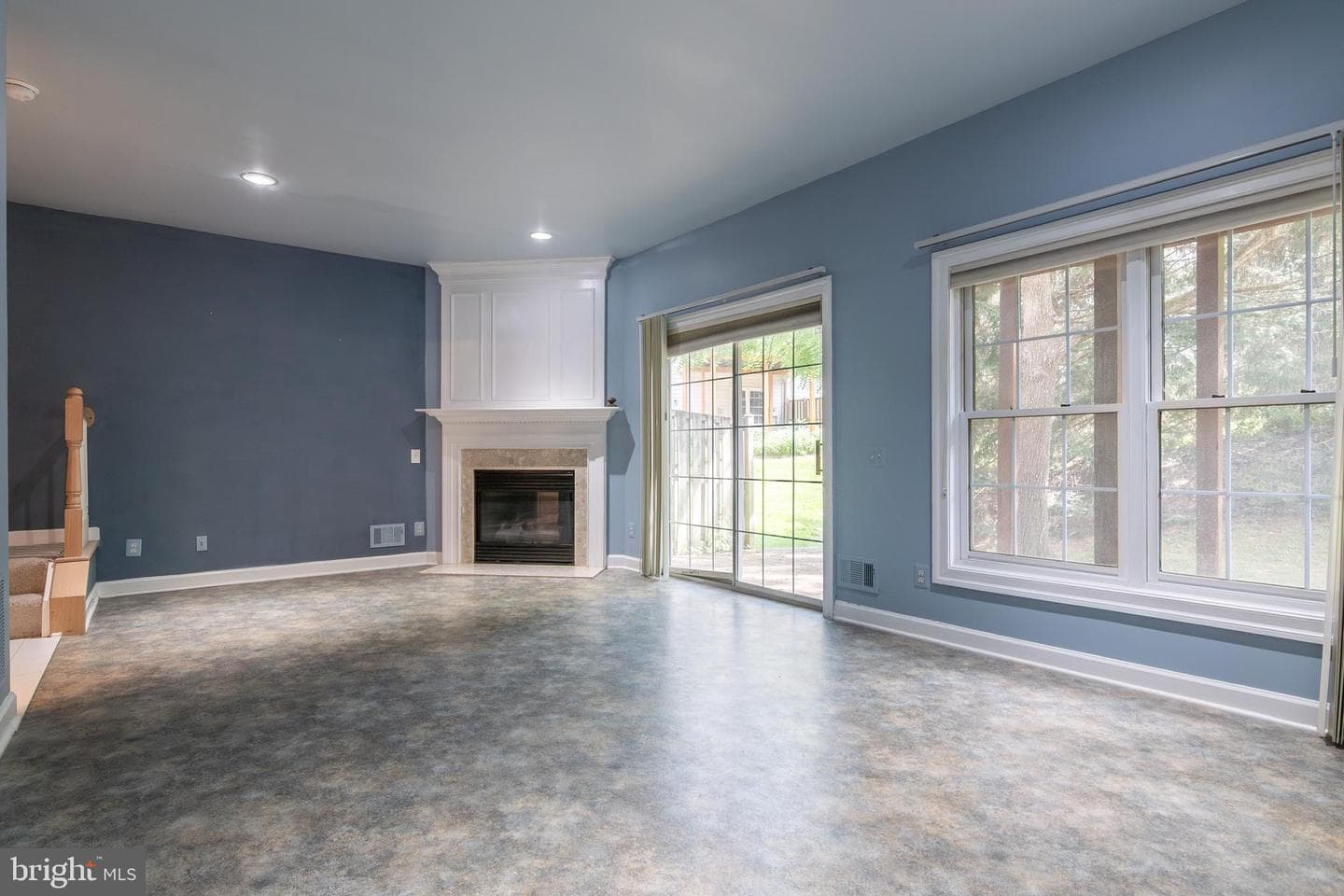 9551 Lagersfield Circle photo 32