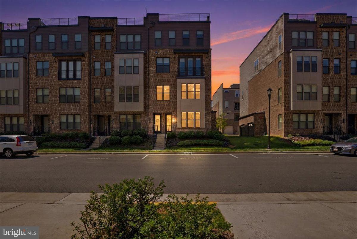 4744 Tatum Mill Way #509, Chantilly