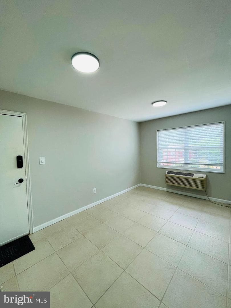 2301 Farrington #301 photo 7