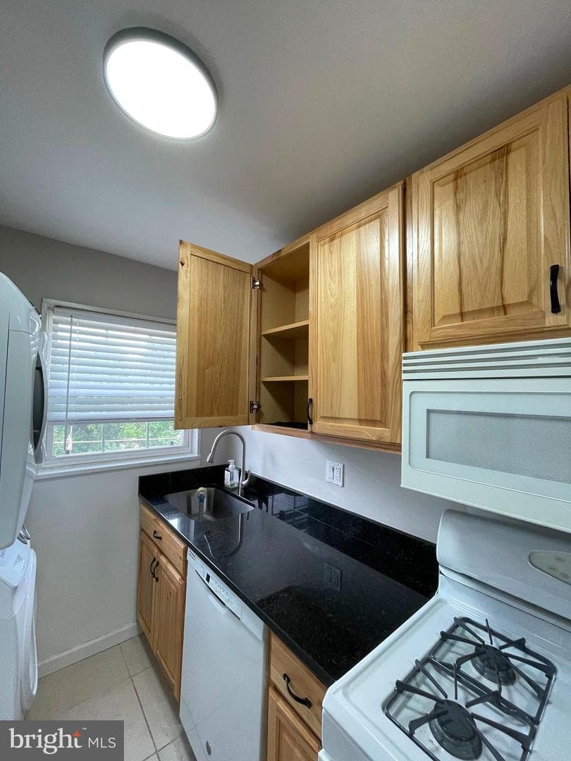 2301 Farrington #301 photo 8