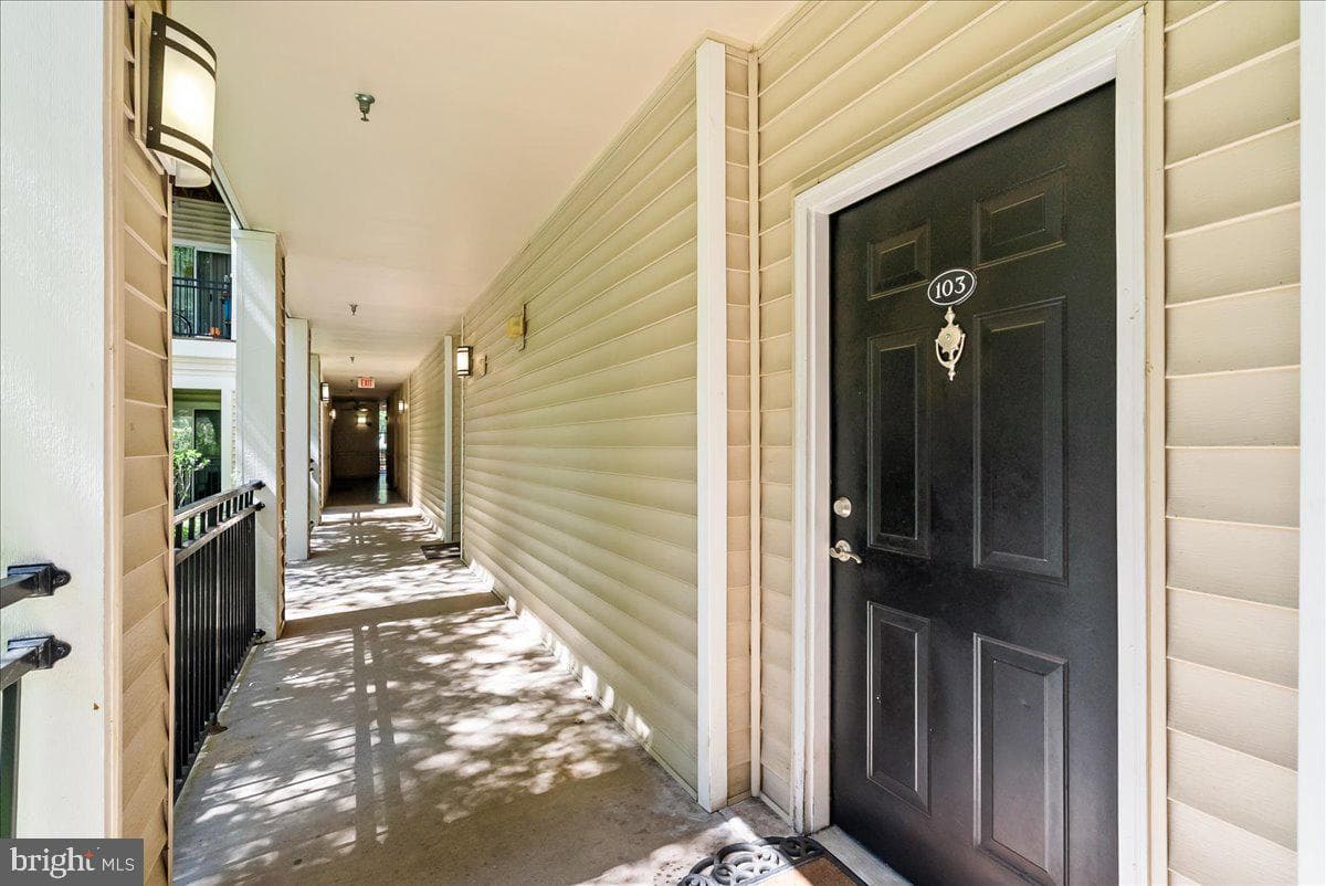 12913 Centre Park Circle #103, Herndon
