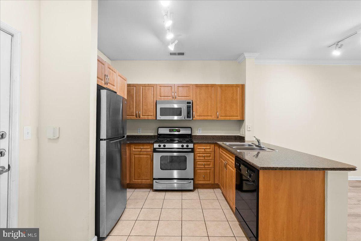 12913 Centre Park Circle #103 photo 4