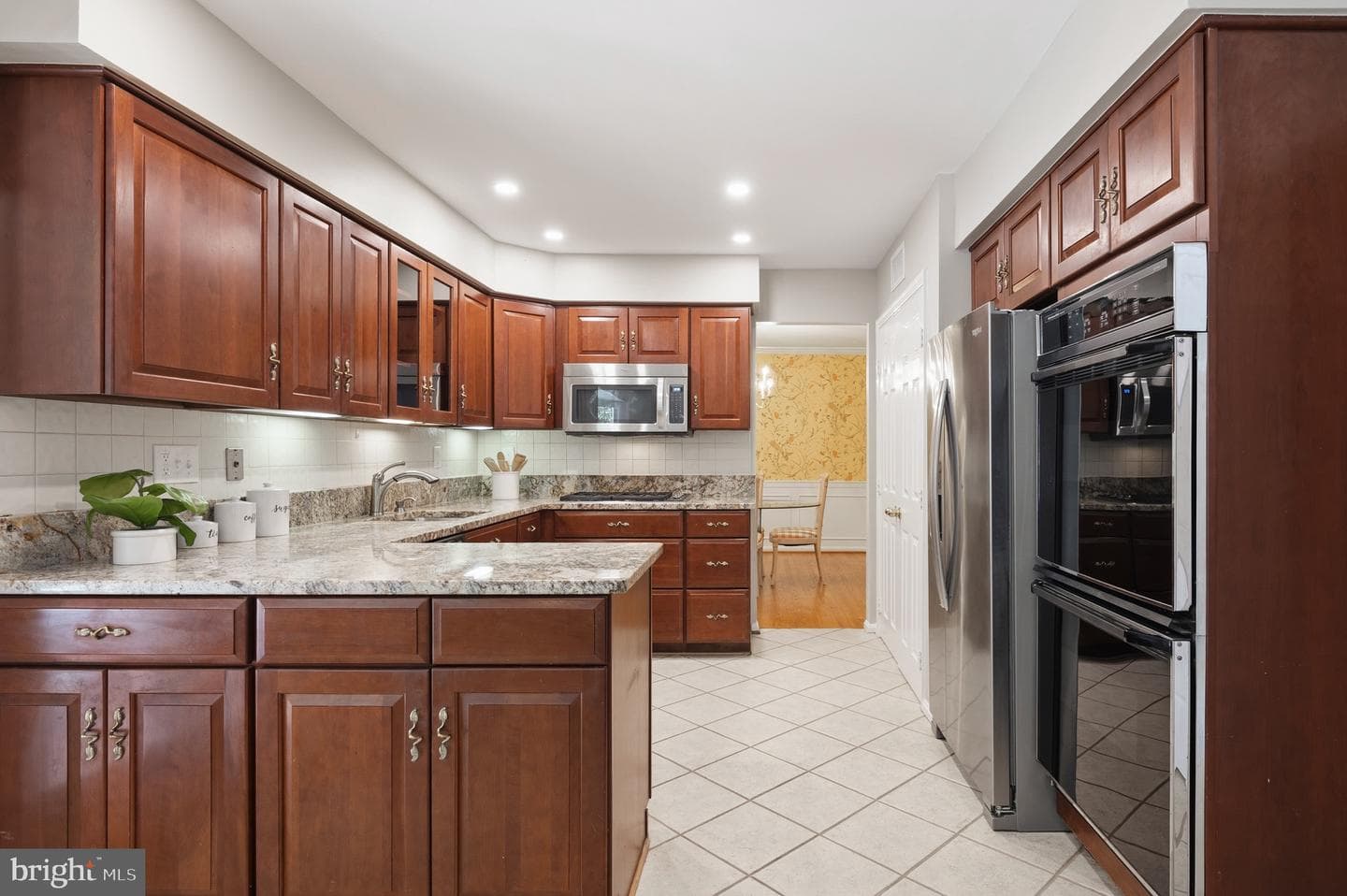 7118 Devonshire Road photo 22