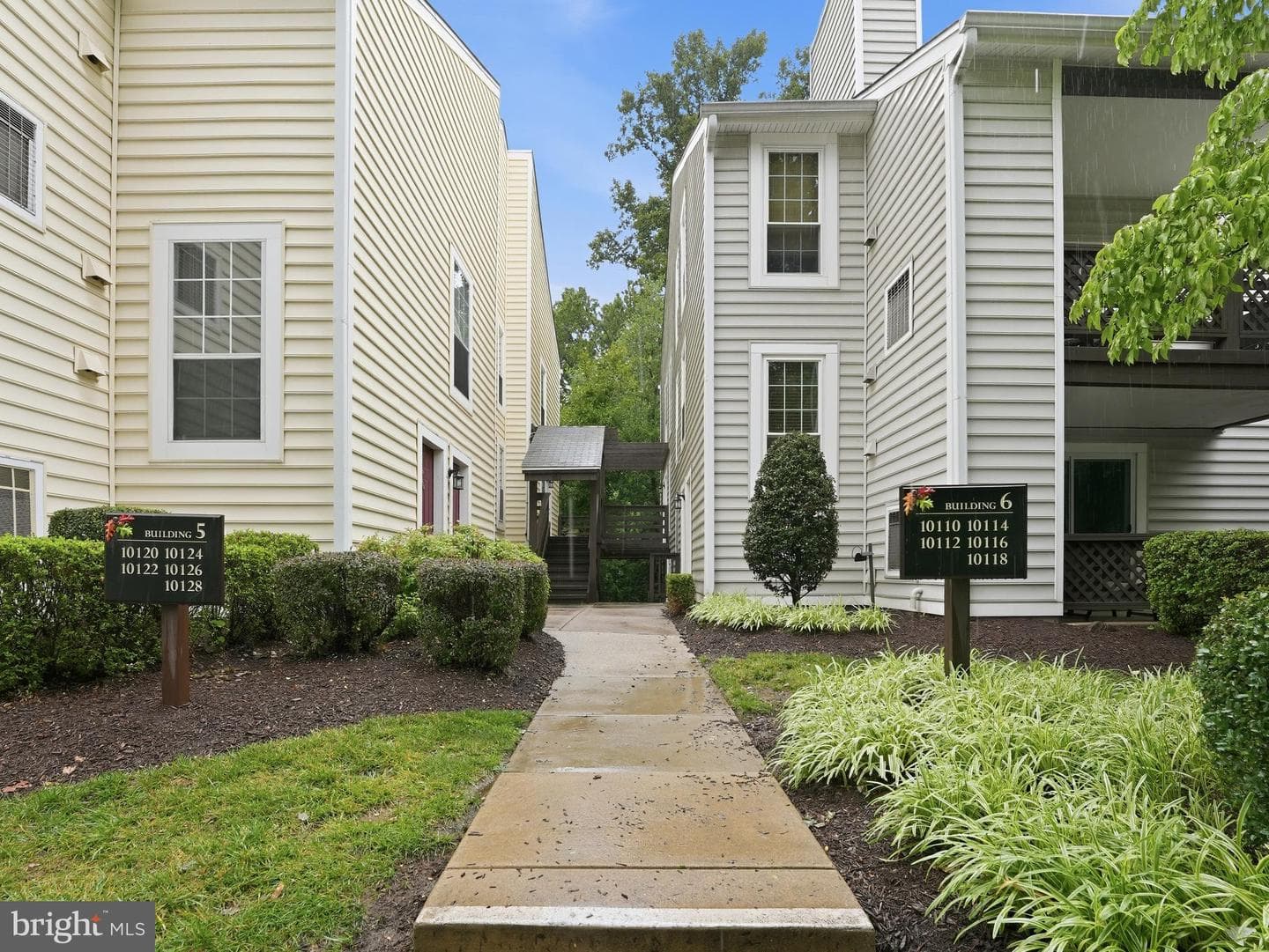 10120 Oakton Terrace Road, Oakton