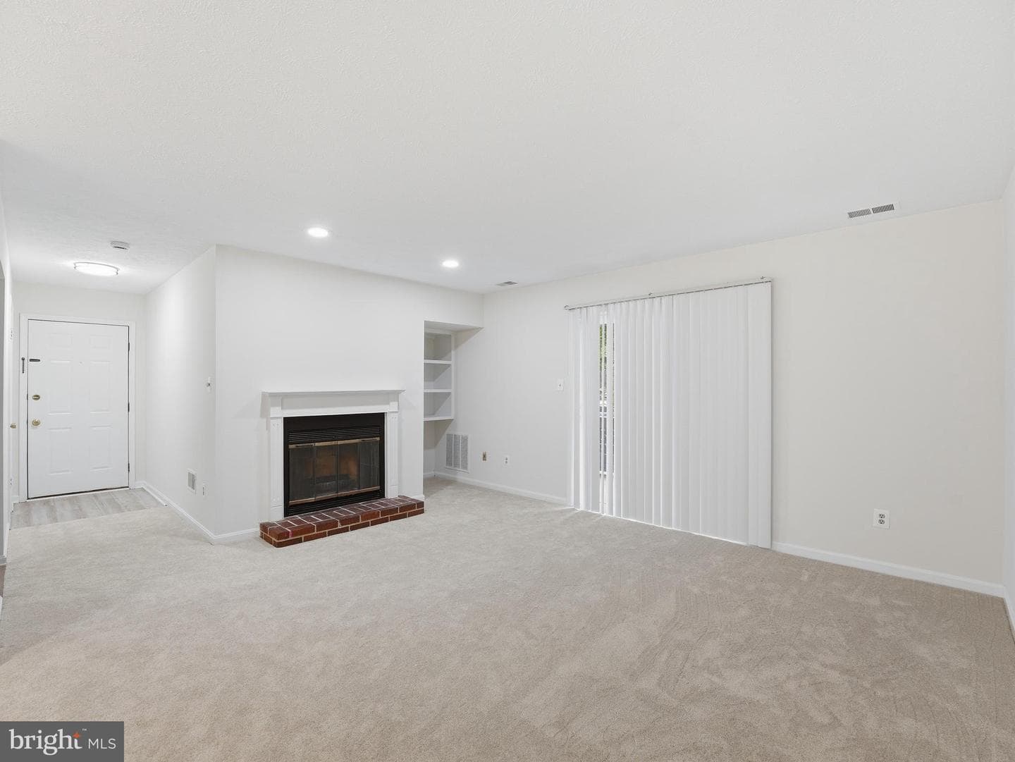 10120 Oakton Terrace Road photo 17