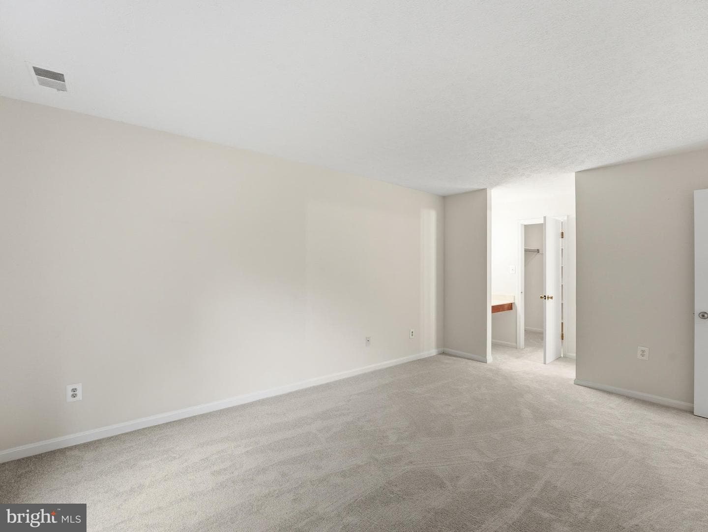 10120 Oakton Terrace Road photo 7