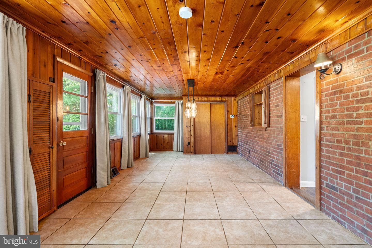 7222 Wayne Drive photo 20