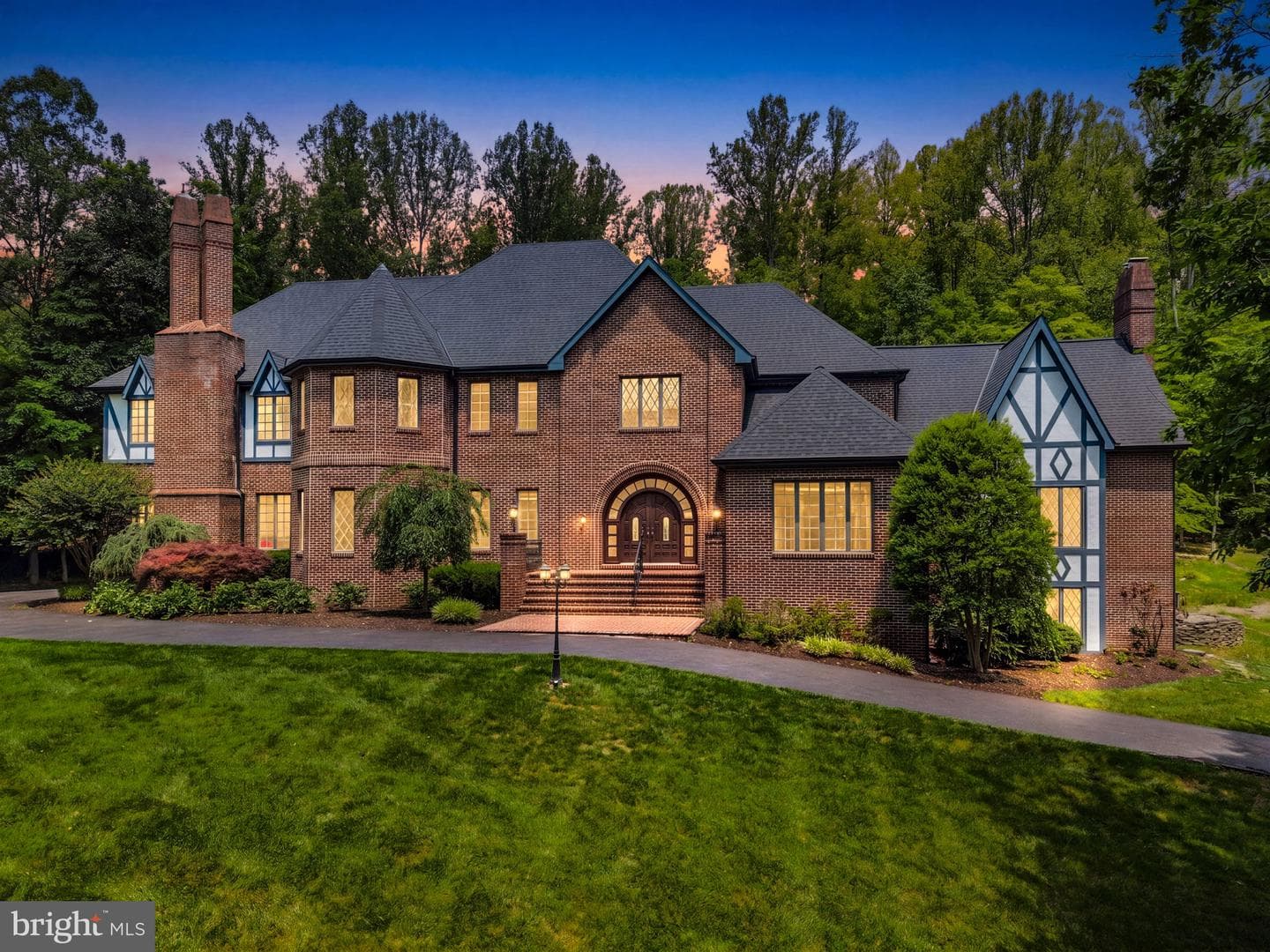 8015 Eddy Bend Trail, Fairfax Station