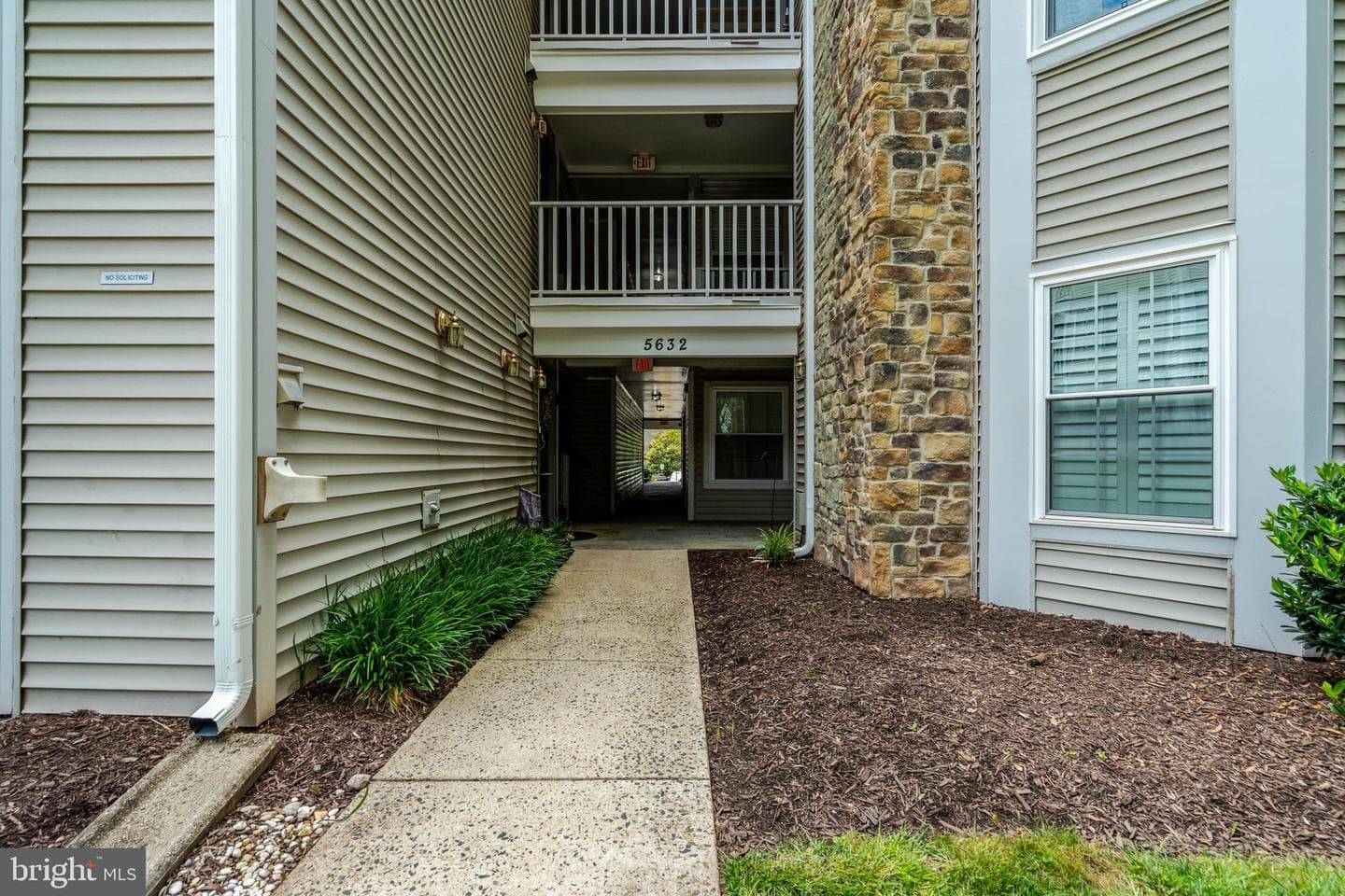 5632 Willoughby Newton Dr # 13 photo 3